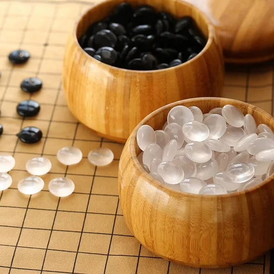 Natural Clear Quartz Crystal Smoky Quartz Go Game Chess Pieces Black And White Pieces For Sale