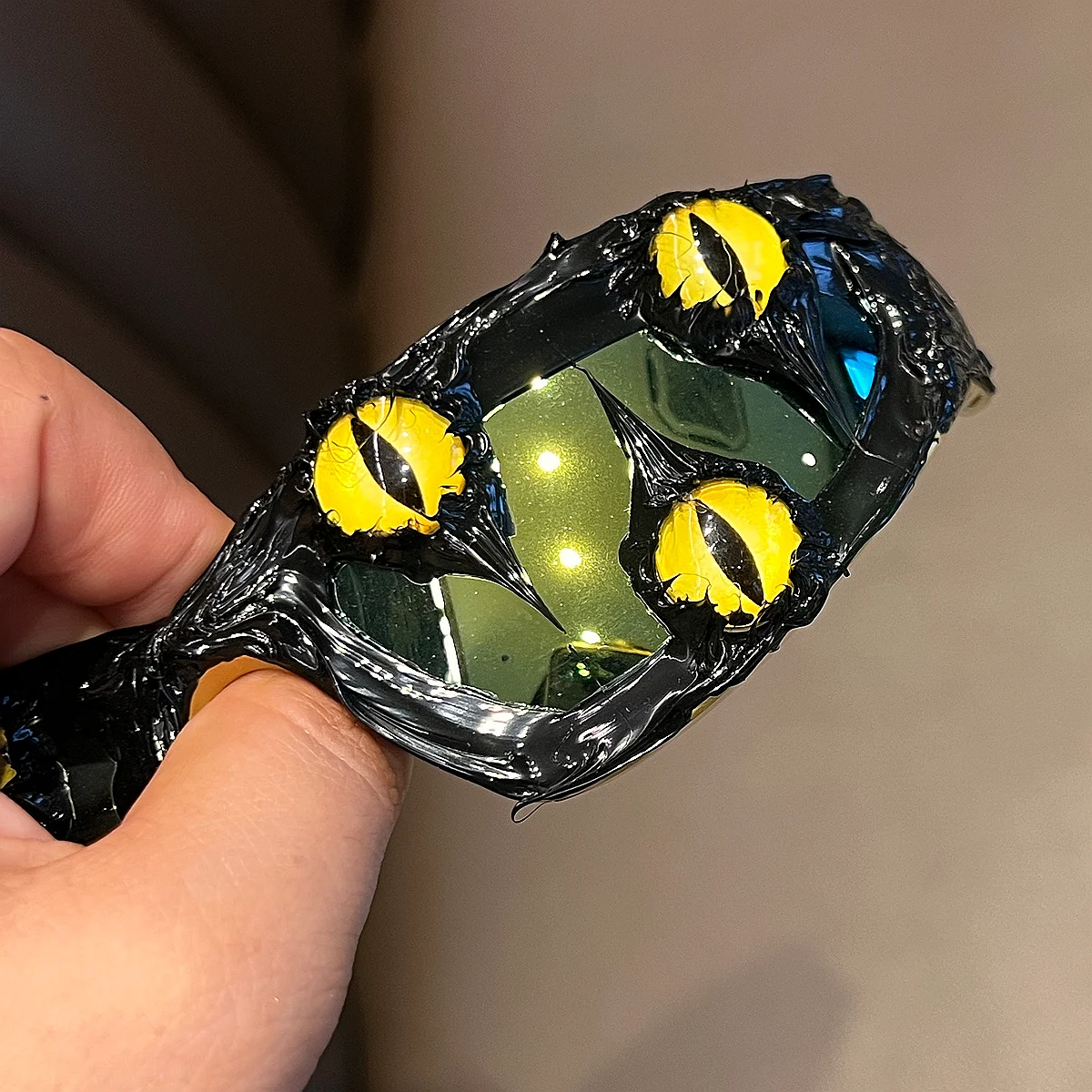 Funny Cat Eye Handmade Drip Glue Sunglasses for Men and Women Retro Gothic Cool Goggles Shades for Halloween Theme Party Accesso