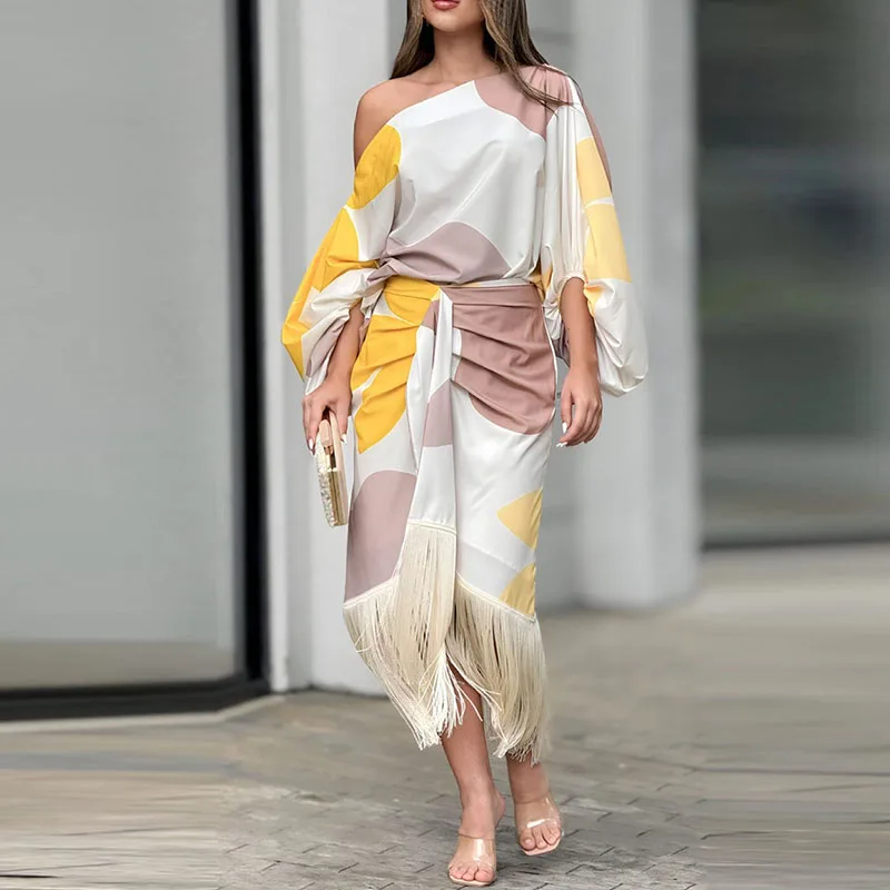 

Fashion Irregular Tassel Party Outfits Lady Elegant Pattern Print Set New Slanted Collar Lantern Sleeve Top with Long Skirt Suit