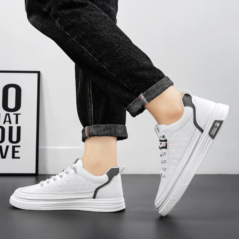 Fashion Platform Men Casual Shoes Leather Lightweight Slip on Men Board Shoes White Outdoor Sports Sneakers Comfort Tennis Shoes