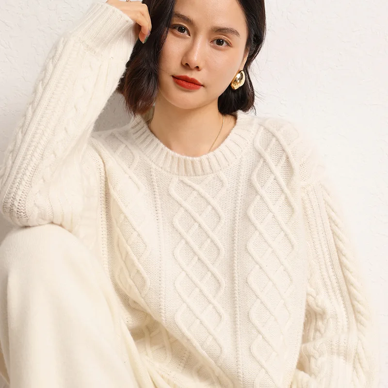 

High Quality Autumn and Winter New Soft Glutinous Women's round Neck Pullover Short Loose plus Size Lattice Knitted Sweater