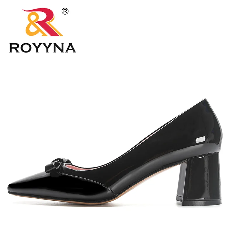 Royyna 2023 novos designers elegantes sapatos de couro de patente feminino dedo do pé quadrado fivela deslizamento de salto alto sapatos de casamento calçados femininos