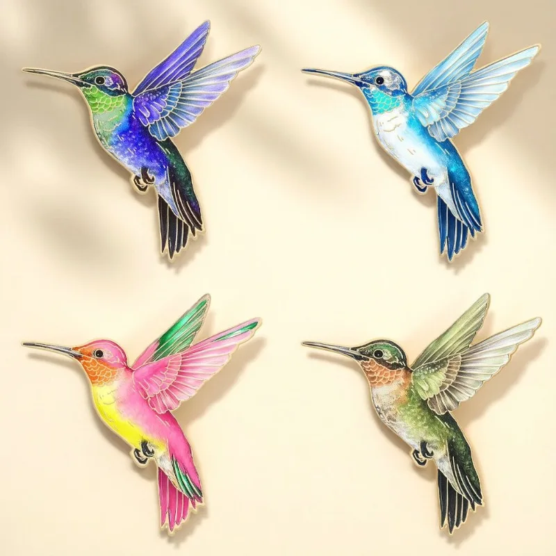 

Cute Hummingbird Brooch Backpack Decor Bird Badge Metal DIY Clothes Bags Shoes Scarf Tshirt Jeans Accessory Gift Giving