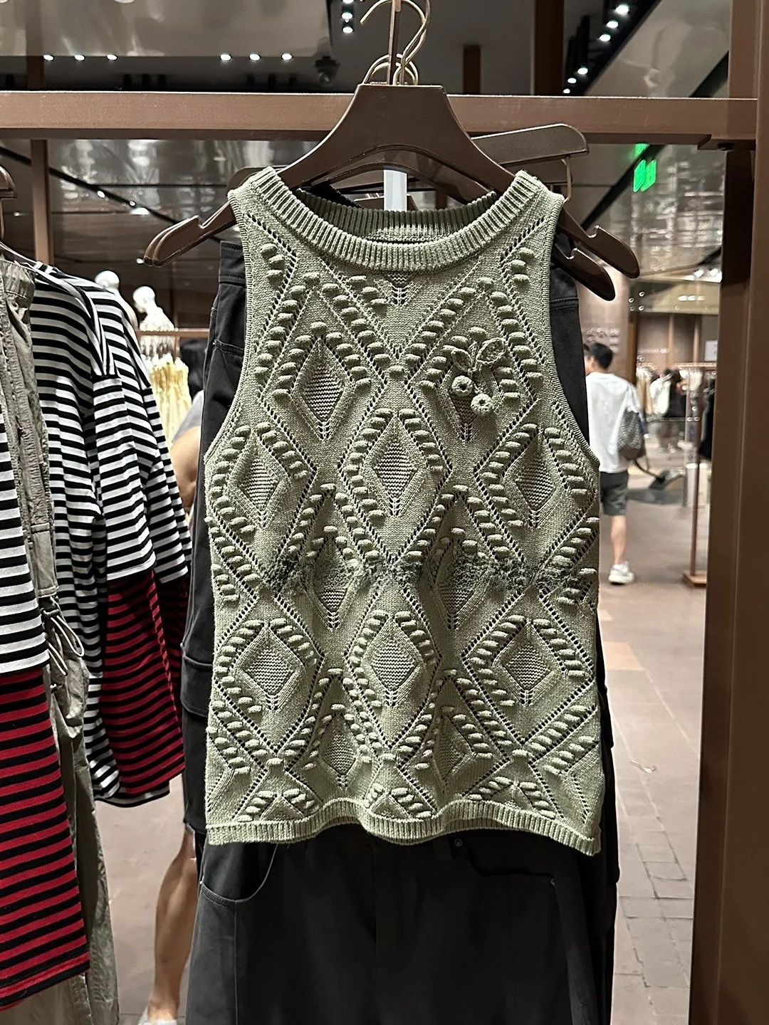 

Casual Hollow out Texture Cotton Svel Knitted round Ne Vest for Women ort Sle round Ne Pullover Autumn New Arrival