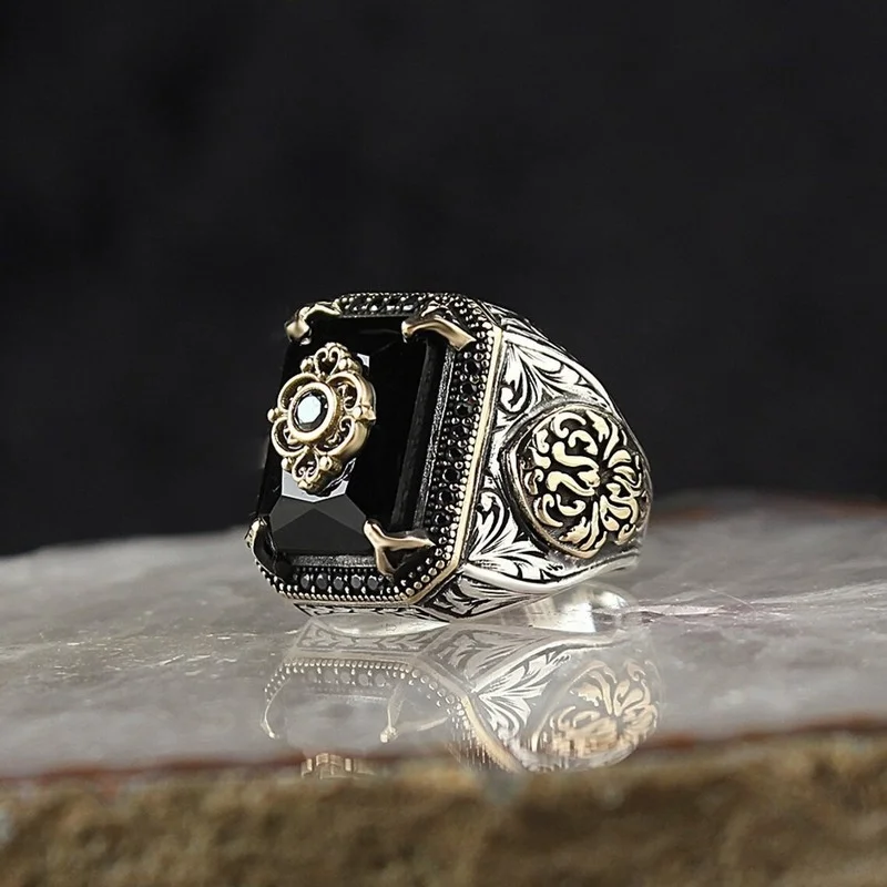 Vintage Turkish Signet Ring for Men Women Antique Silver Color Carved Eagle Ring Inlaid Green Zircon Locomotive Punk Rings