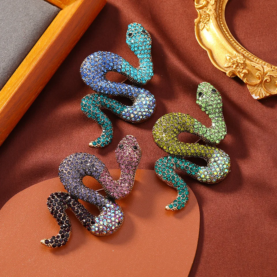 Esagerato donna uomo cristallo pieno industria pesante spilla serpente distintivi vintage classico signora strass abbigliamento cappotto spille fibbie