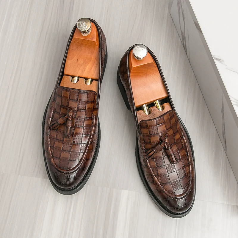 

Men's New Loafers Classic casual gentleman style Leisure Business Office Outdoor street leather shoes Comfortable flat Tassel