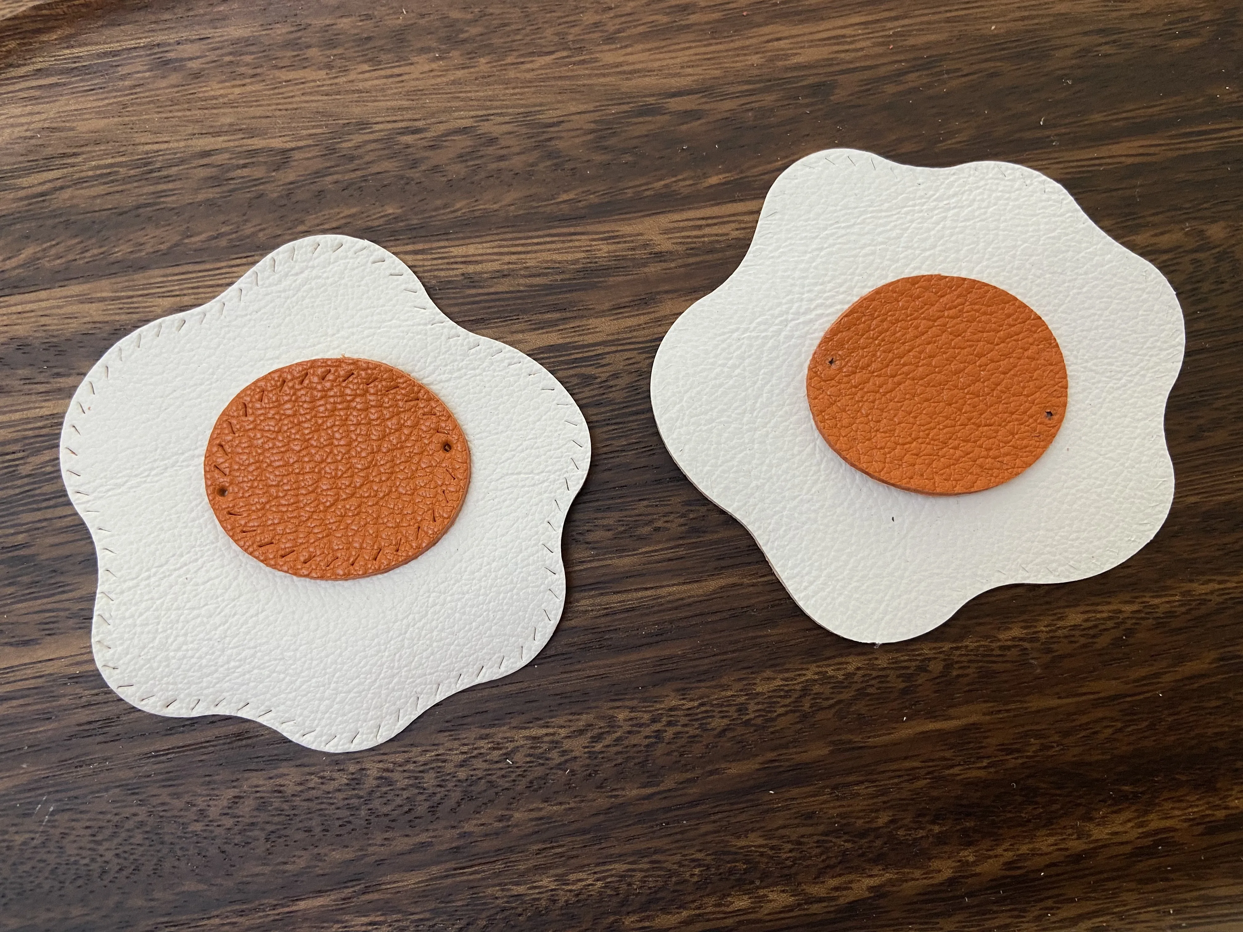 قلادة عجة، حقيبة قلادة من جلد الغنم الفرنسي، حقيبة قلادة للهاتف، سلسلة مفاتيح من الجلد الطبيعي المصنوع يدويًا.