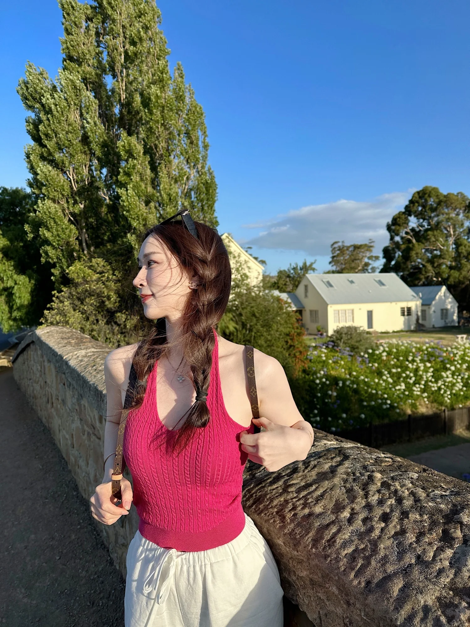 

Женский облегающий вязаный топ-халтер Dear Zhazha Melbourne Holiday Hot Girl Magenta с V-образным вырезом и открытой спиной на бретельках