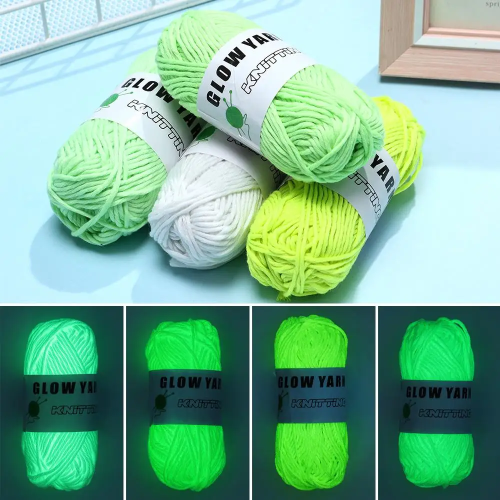 Polyester Sewing Handmade Luminous Chunky Yarn Hand Knitted Glow in the Dark Knitting Wool