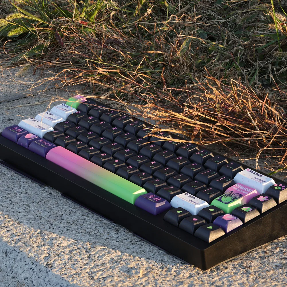 140 клавиш Love Column Keycap KCA Profile DYE Sublimation Японский PBT Аниме Наборы для GH60 61/64/68 RK84 Механическая клавиатура