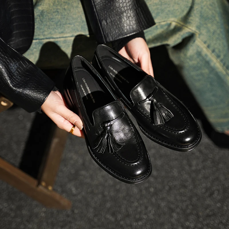 جلد طبيعي ريترو شرابة المرأة المتسكعون موضة كبيرة الحجم المتسكعون أحذية نسائية عادية #3