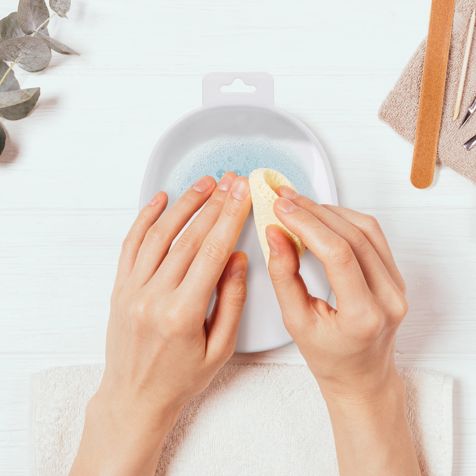 

Nail Art Soak Bowl Plastic Manicure Tools False Nails Removal Cuticle Nutrition Treatment Home Salon Use Nail Glue