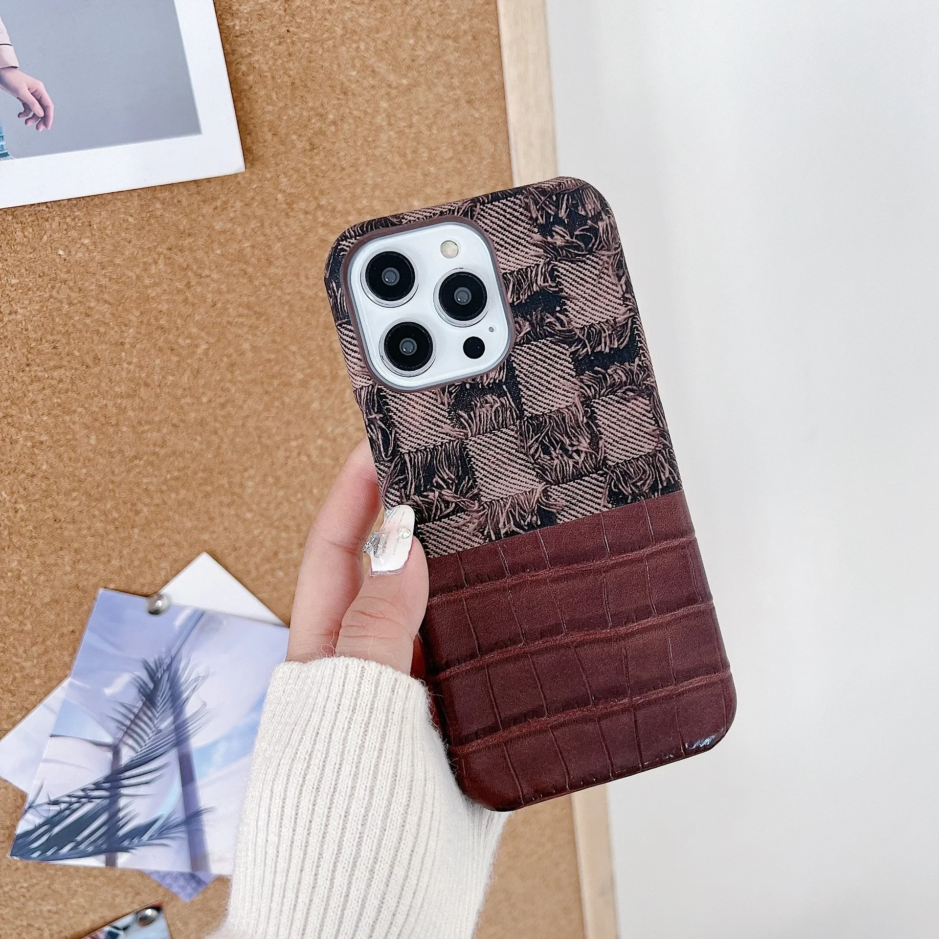 The New Model Is Suitable for iPhone 15 Vintage Denim Patchwork Crocodile Pattern Phone Case 14promax 13 12pro Protection Cover