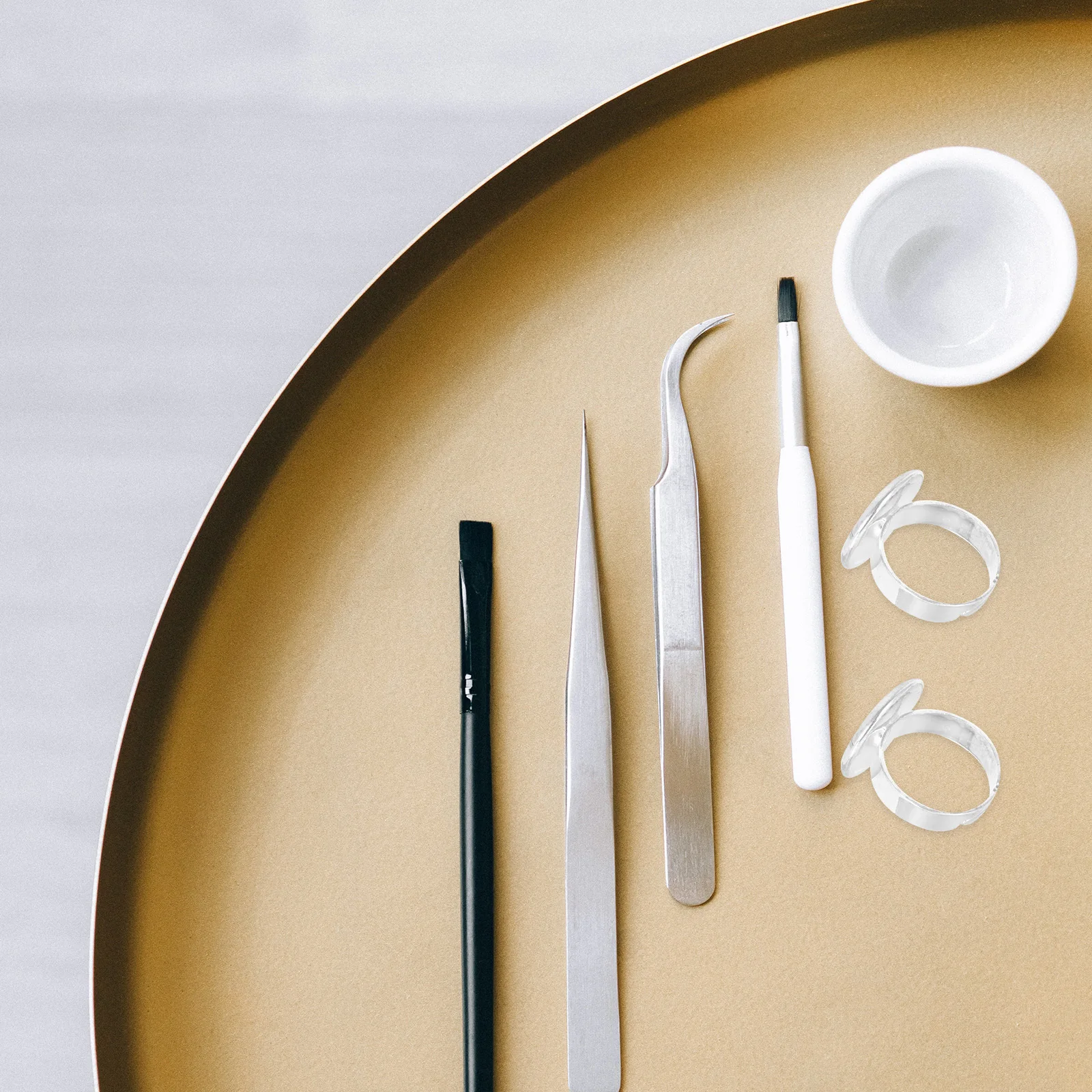 2 szt. Pierścieni do kleju do rzęs, posrebrzane metalowe uchwyty do przedłużania rzęs, profesjonalne narzędzia do salonów kosmetycznych i do użytku domowego DIY.