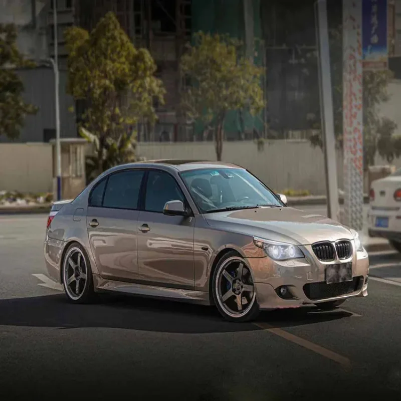

Factory-direct Best Price Auto Body Parts Body Kits for E60 520d 525i 2004-2010 Upgrade to MT Body Kits Car Bumpers