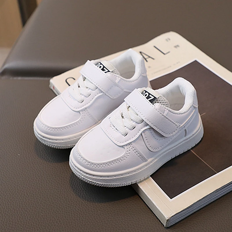 XUANMU Printemps Automne Nouvelles Baskets pour Enfants Garçons Chaussures Basses Décontractées Chaussures pour Femmes Bébé Petites Blanc 1-6 Ans Z0018_voghion.com