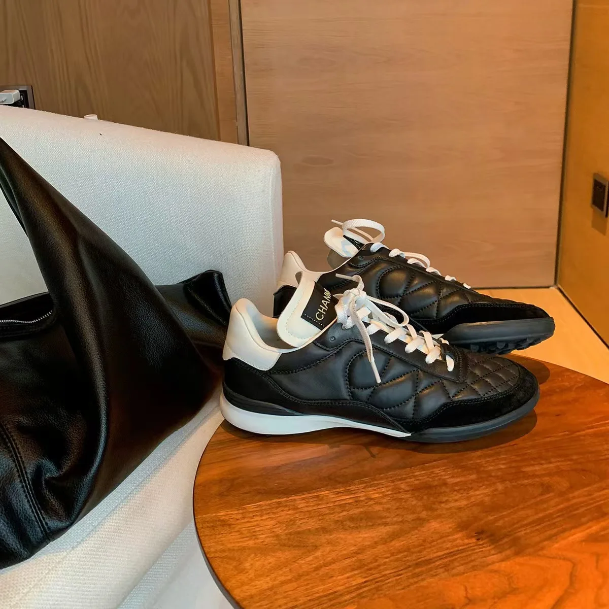 

Luxury Women's Shoes Fashionable and Breathable Ms Sneakers Small Waist Daddy Shoes Female Casual Running Sports Shos