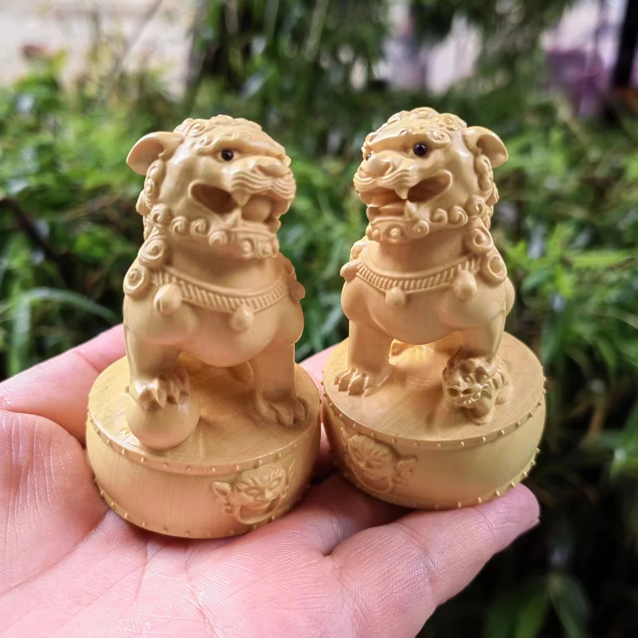 Pair Wood carving Beijing Lions Dogs Statues wood Chinese Feng Shui Decor Prosperity Home and office Sculpture Gift for House