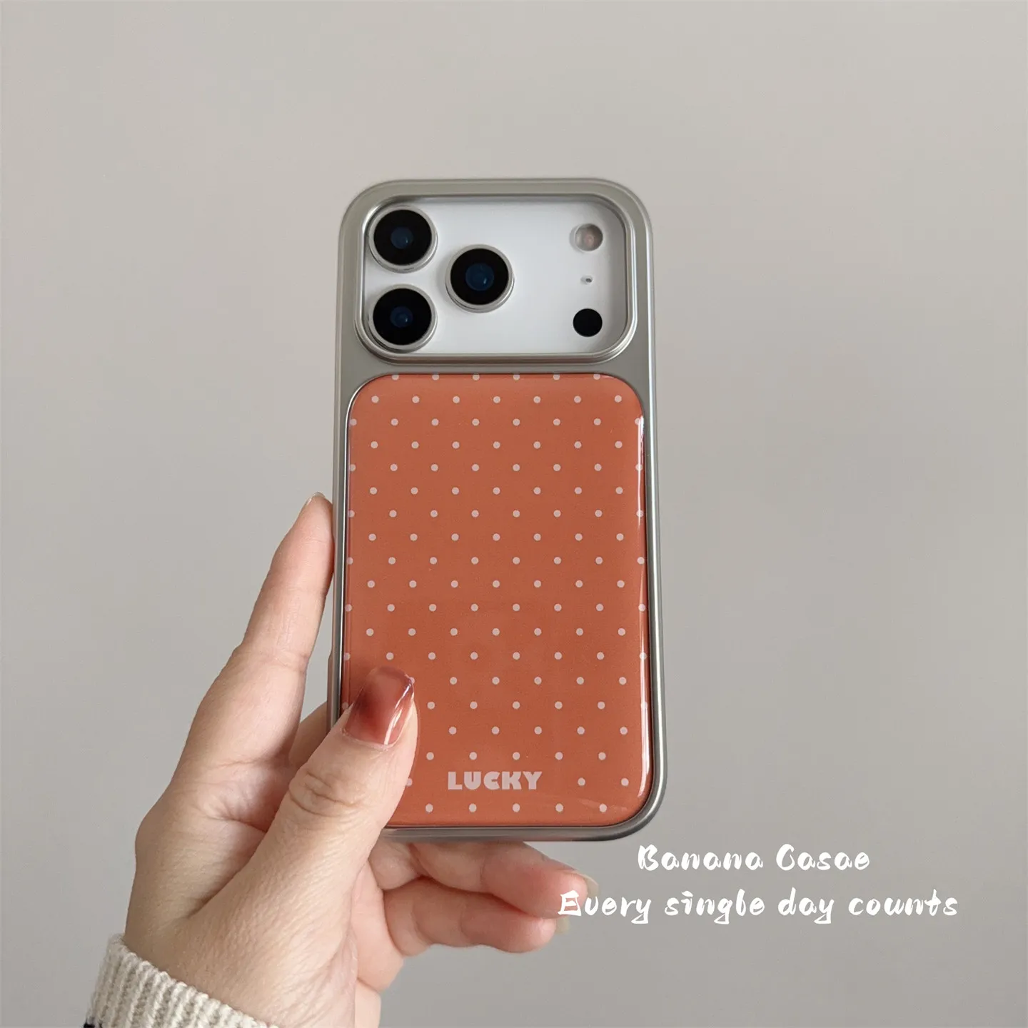 

Korean ins Atmosphere Orange and White Polka Dots Creative Phone Case For iPhone 17 AIR 16 15 14 13 12 11 Pro Max Plus Y2K Cover