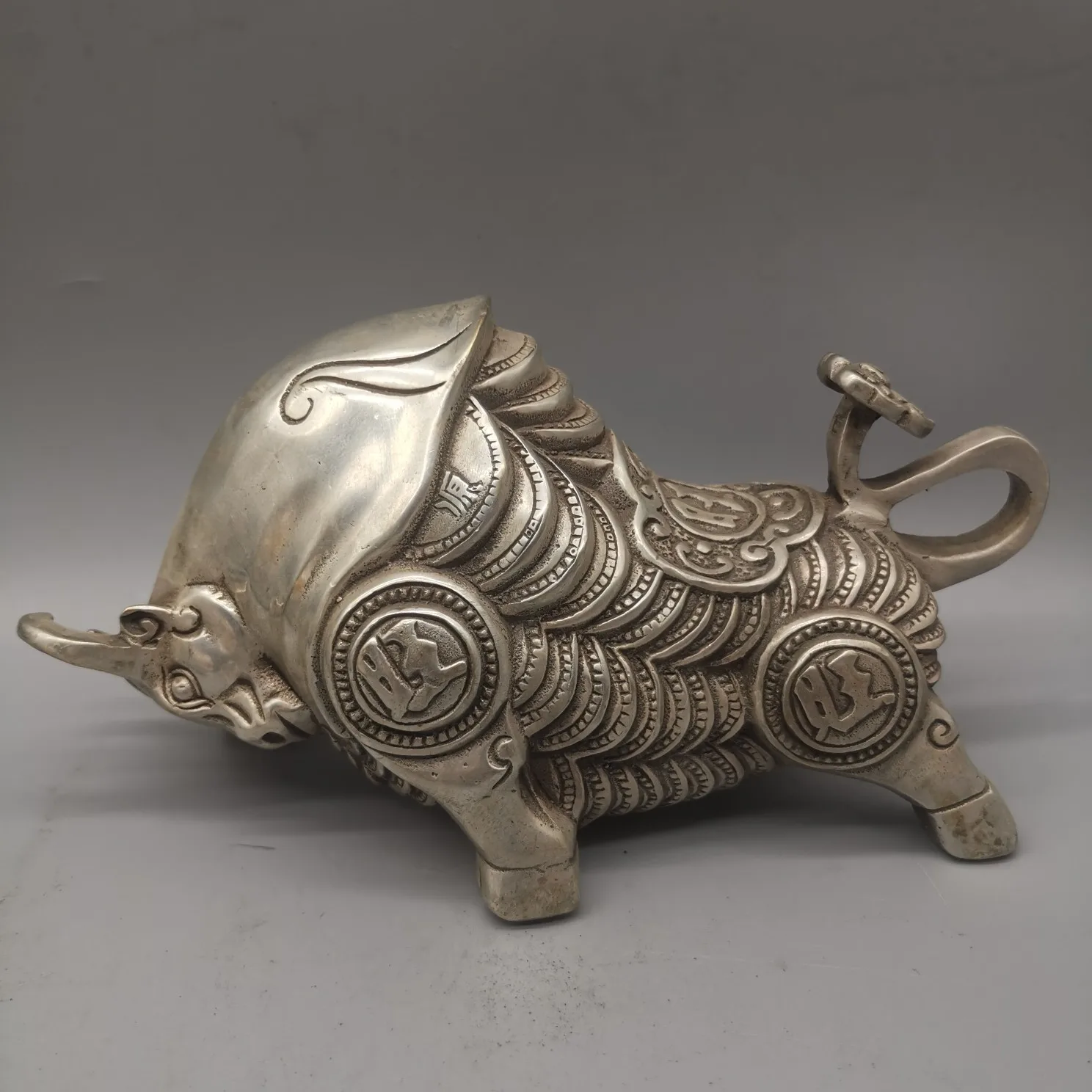 Collect Archaize White Copper Wealth Cattle Crafts Statue