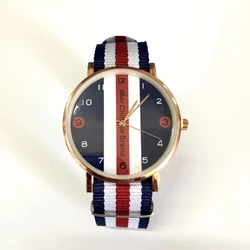 Reloj de pulsera de tela a rayas para estudiantes, reloj de cuarzo de estilo contratado a escala, tendencia de moda neutral, ventas de comercio exterior