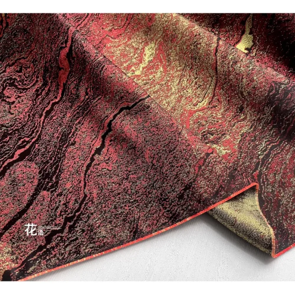 

Красная ретро тканая золотая парчовая жаккардовая ткань для верхней одежды, декоративная живопись, дизайнерская ткань на метр, шитье своими руками