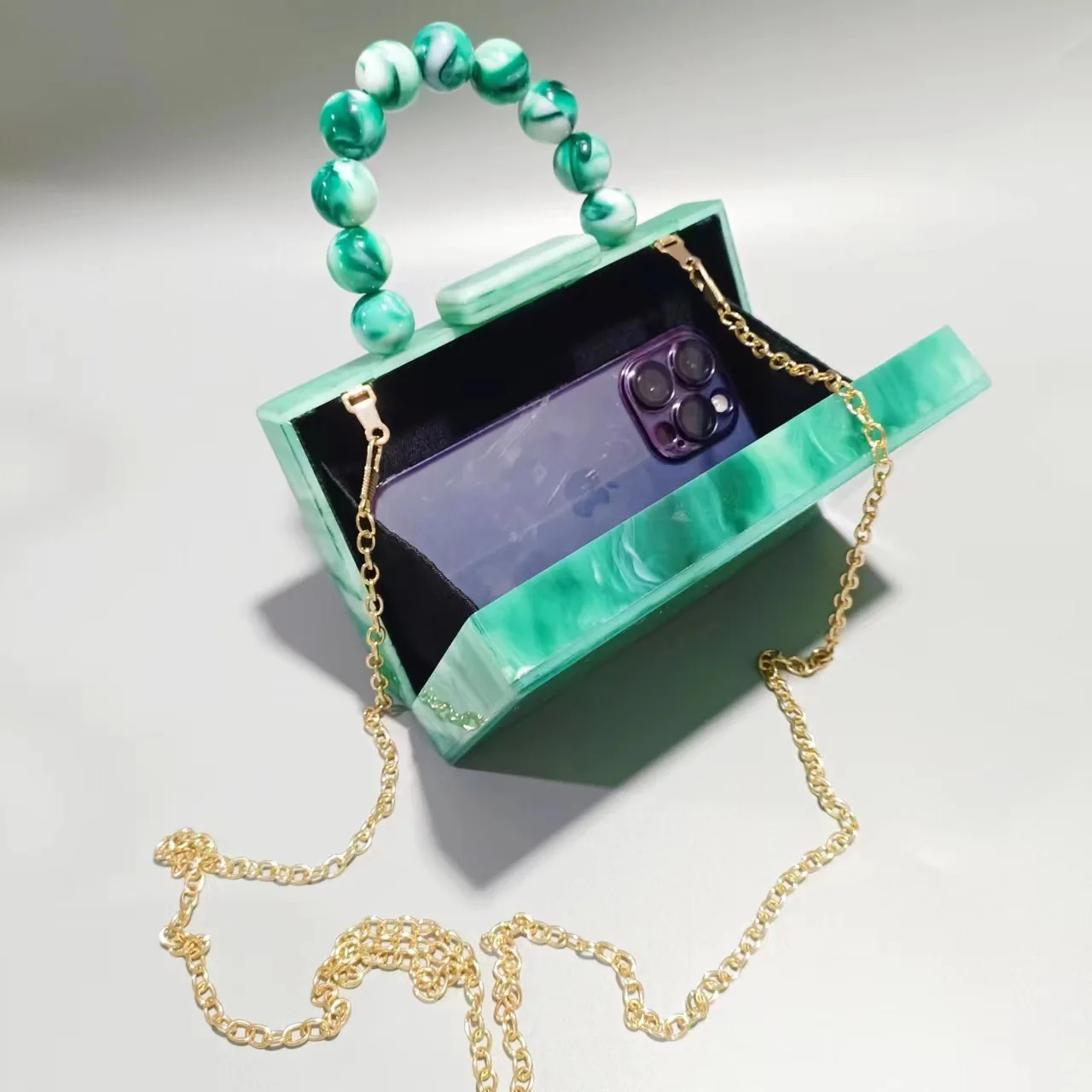Stylish And Generous Women's Pearlescent Acrylic Dinner Bag Beaded Wrist Portable Wedding Dress Bag Trendy Glitter Material Tote