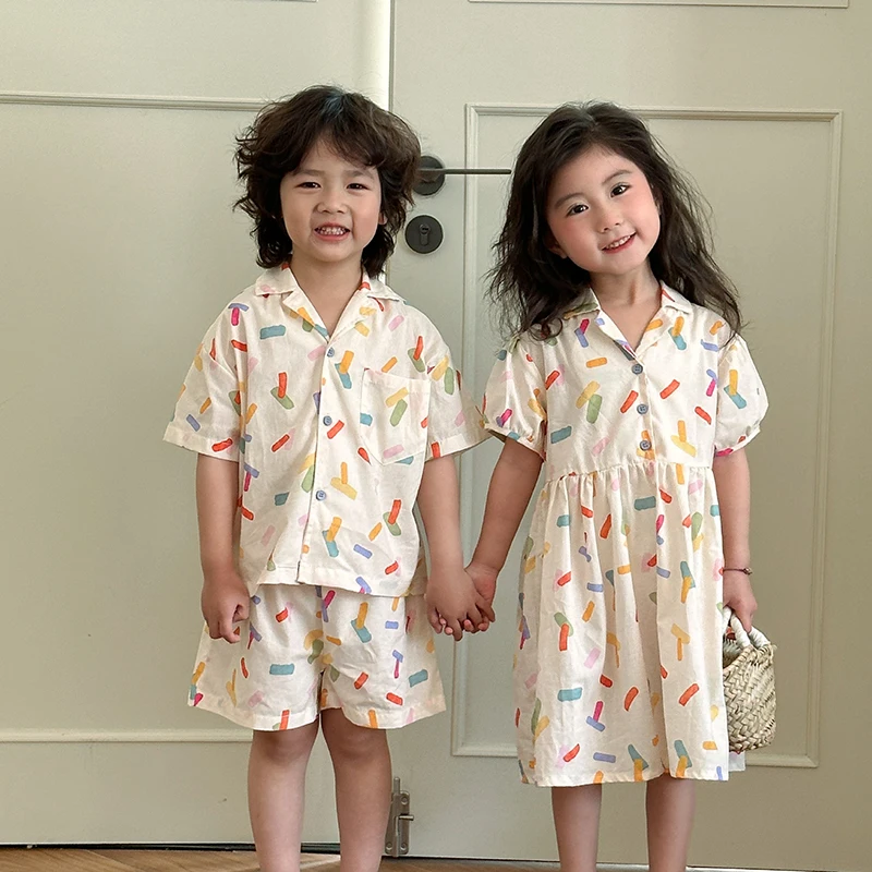 2026 Brother Sister\'s Clothing Outfit for 1-10Y Boys\' Lapel Shirt Shorts 2pcs Girls Colorful Print Shirt Dress Siblings Suit