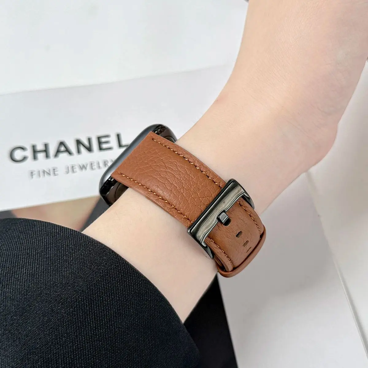 Leather Watch Strap For Apple Watch 10 42mm 46mm 9 8 7 41mm 45mm 42mm 38 For iwatch Correa Band Bracelet SE 40mm 44mm 6 5 4 49mm