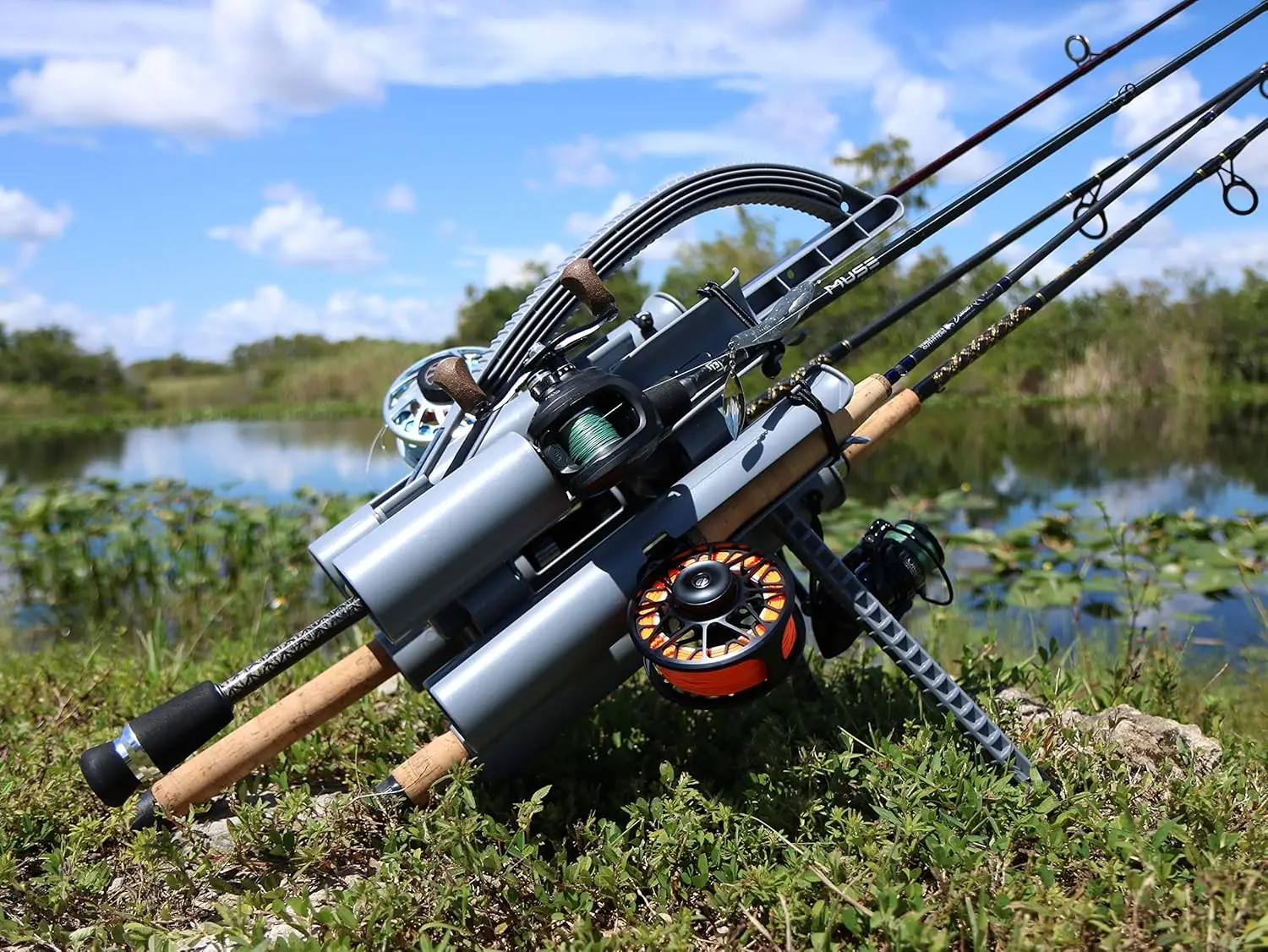 Portable Fishing Rod Carrier for 5 Rods, Easy Transport and Storage