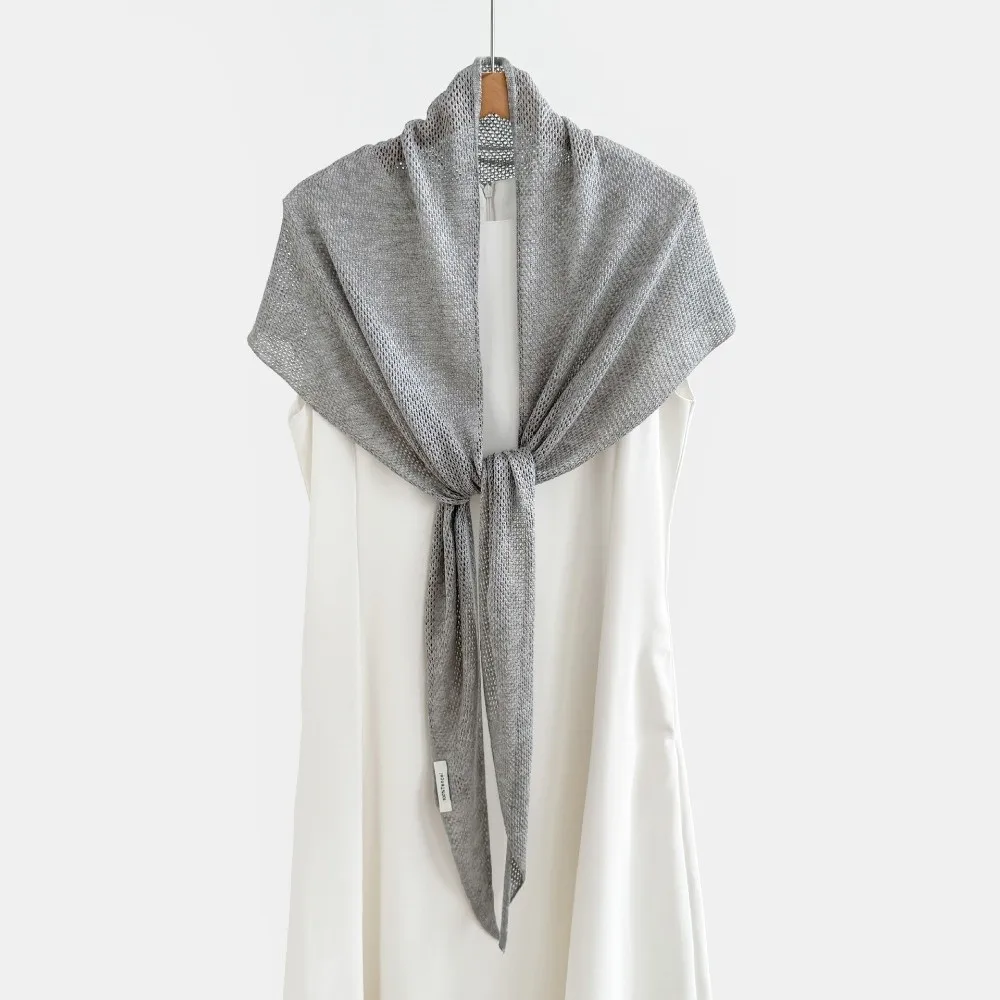 

Vintage Triangular Shawl 190×60cm Hollow-out Design Sun Protection Scarf Solid Color Breathable Mesh Shawl