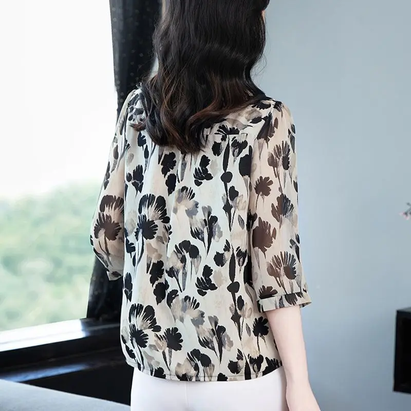 Chinese Style Shirt With Frog Buttons Print Loose Fit Mid Sleeve Elegant And Versatile Concealing Tummy Top