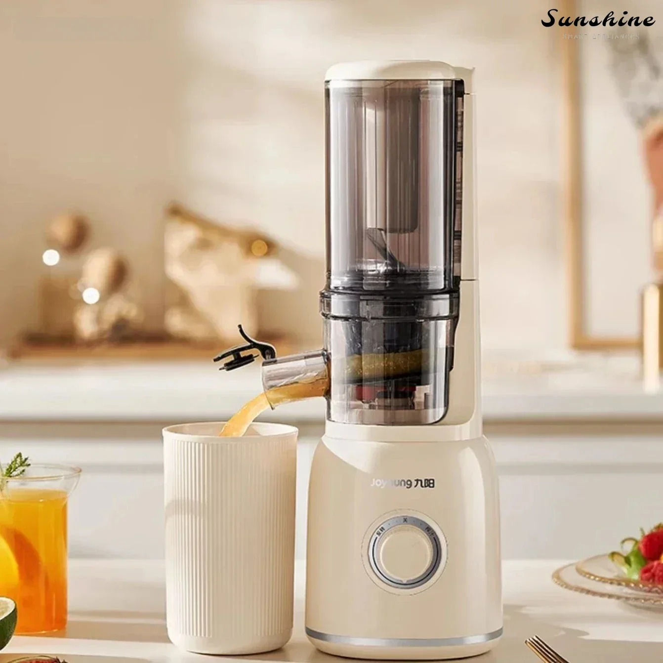 Juice Extractor. Slag separation. Household automatic. Large calibre. Easy to clean. Juice Extractor juicer.