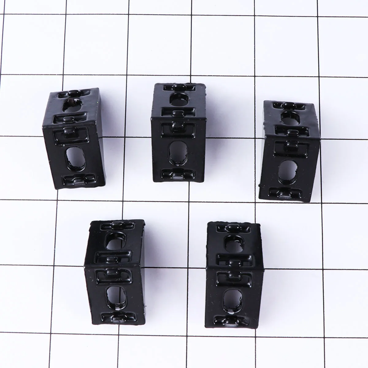 

20Pcs Black 2028 Aluminum Corner Bracket Durable 90 Degree Angle Connector for Aluminum Extrusion 20 Series 3D Printer Cnc