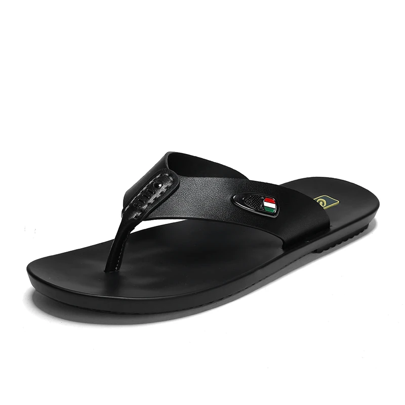 

New men's cool slippers are suitable for daily home and outdoor leisure sandals, light and breathable men's cool slippers