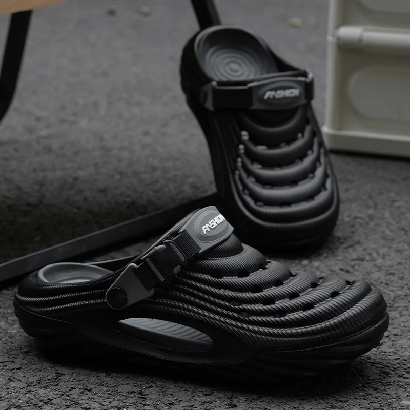 

Durable Beach Sandals: Korean Style Plastic Slippers for Men with Breathable Features, Best Choice for Outdoor Activities