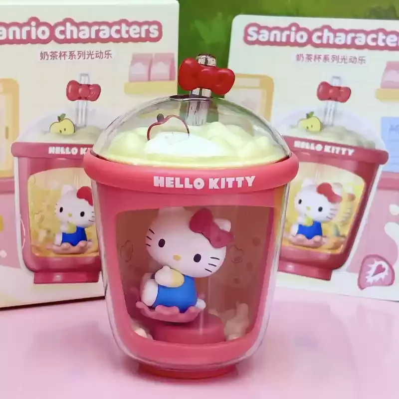 أصيلة سانريو كوب الشاي باللبن مع قشة سلسلة عمل الشكل لطيف CreativeCollectibleToyGirls هدية عرض قطعة أنيمي تحت عنوان المقتنيات