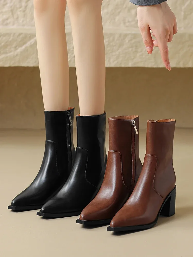 

Новый тренд, весна-осень, ботинки на массивном каблуке с острым носком, женские ботильоны из спилка, черные, коричневые, ретро, высокие блочные каблуки 6,5 см