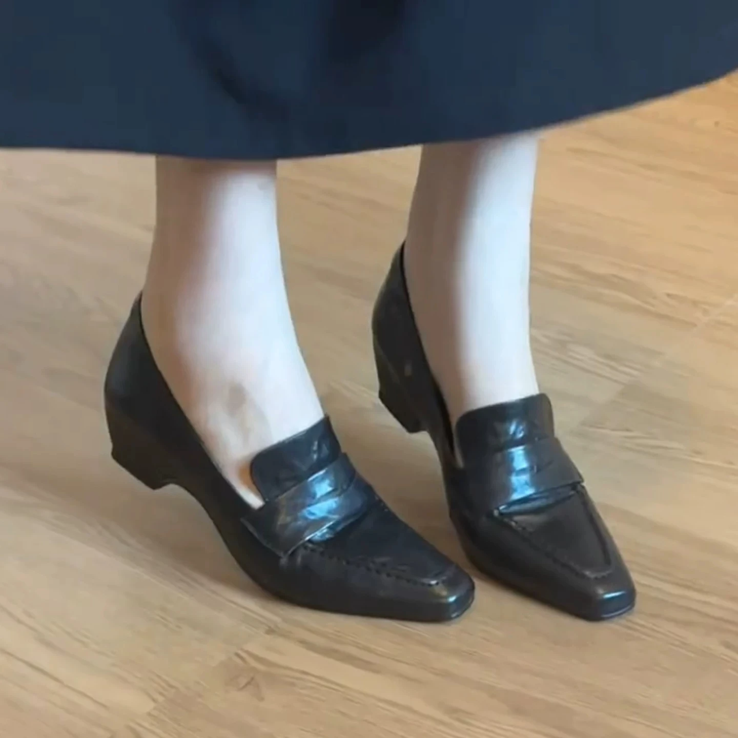 รองเท้าโลฟเฟอร์ลำลองทรงหัวเหลี - Women Fashion Korean บทวิจารณ์และราคา