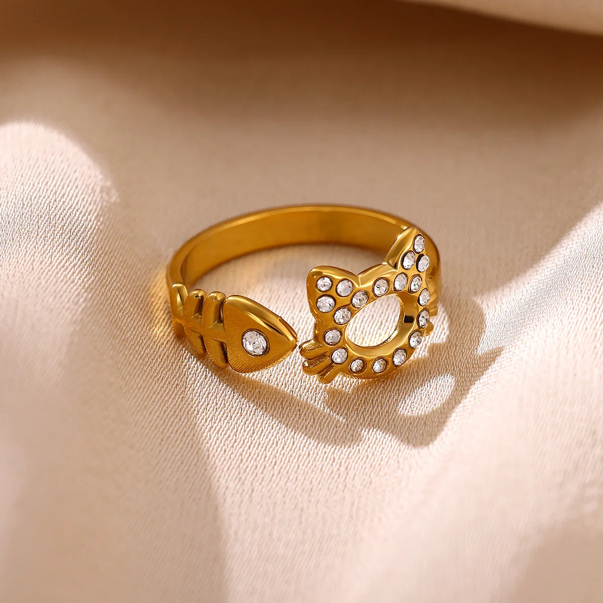 Cute Hollow-Out Cat Zircon Open Rings For Women 18K Gold Plated Stainless Steel Fishbone Rings Summer Waterproof Jewelry Gift