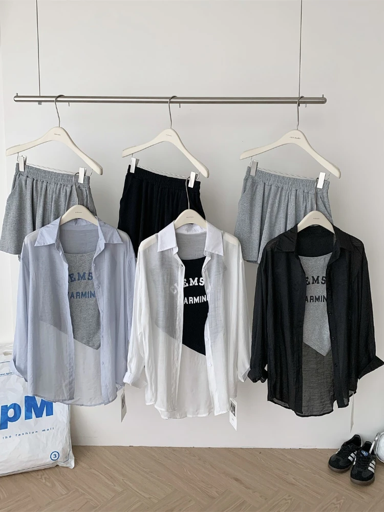 Słodki szyk, estetyka lat 2000, moda koreańska, retro, styl Y2K, zestaw, strój do pracy, garnitur damski, odzież damska, nowości, komplety.