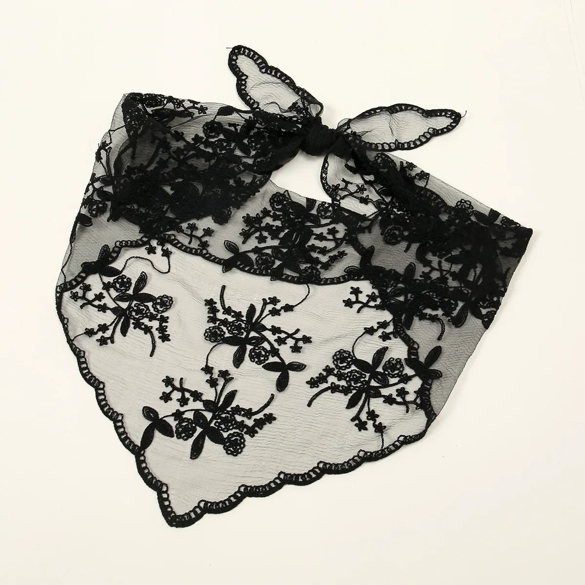 

Романтический кружевной треугольный шарф, черно-белая свадебная фата с украшенными краями, элегантный женский аксессуар для головы (