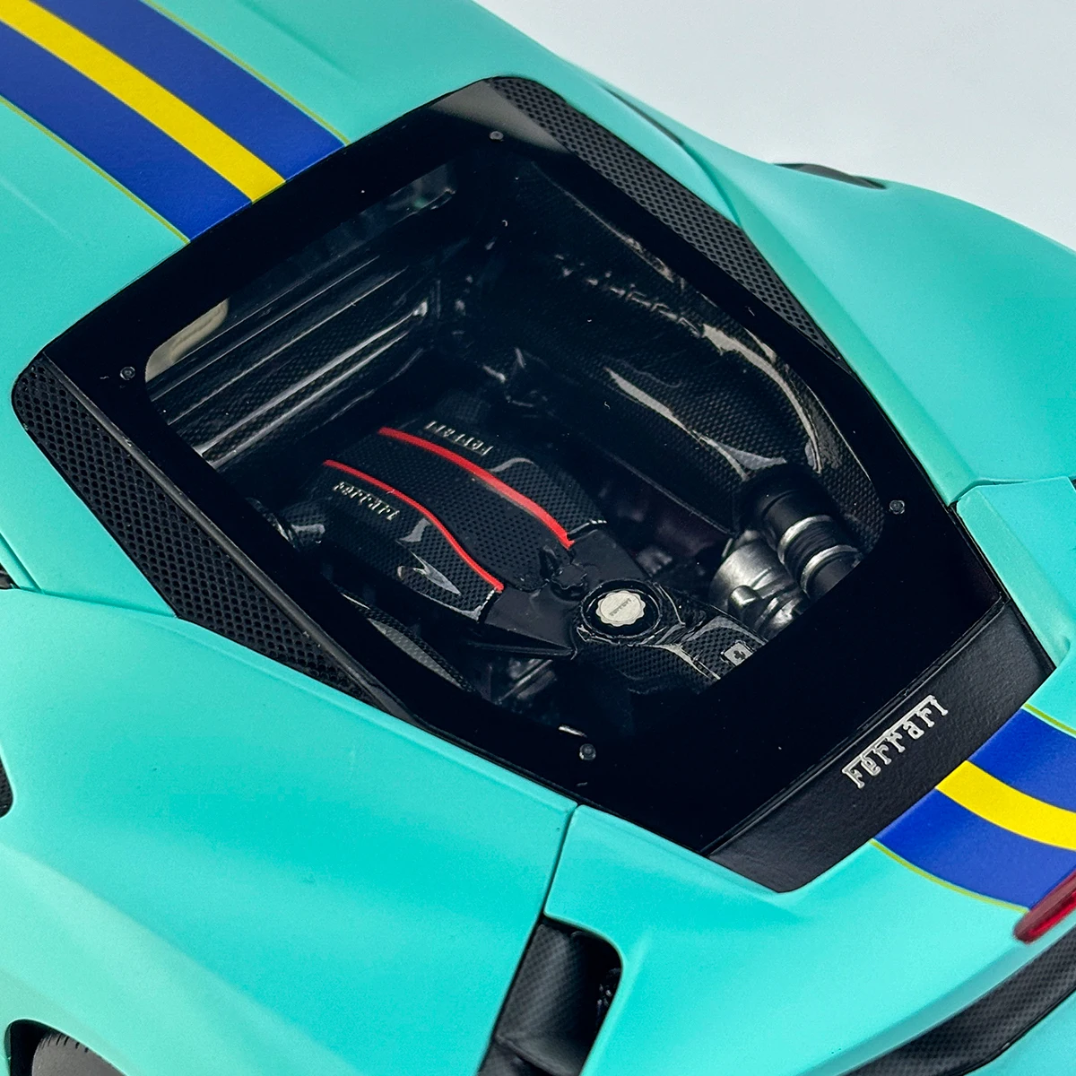 MR 1/18 Ferrari 488 Pista Matte Tiffany Blue Special Edition Legierung Spielzeug Kraftfahrzeug Druckguss Metall Modell Geschenke