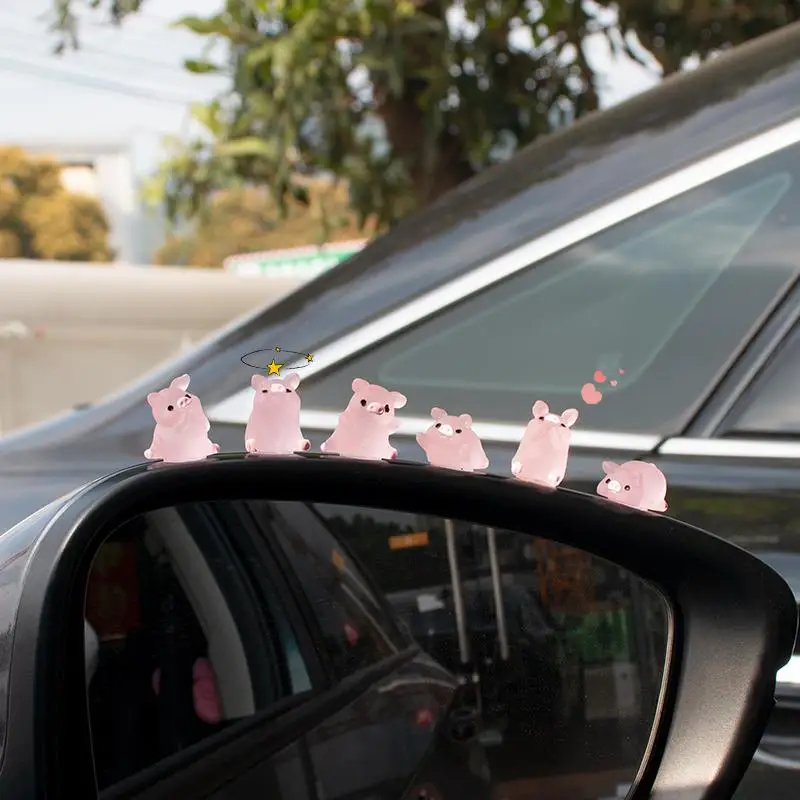 6 cute mini pig car ornaments suitable for decorating the center console screen or rearview mirror.