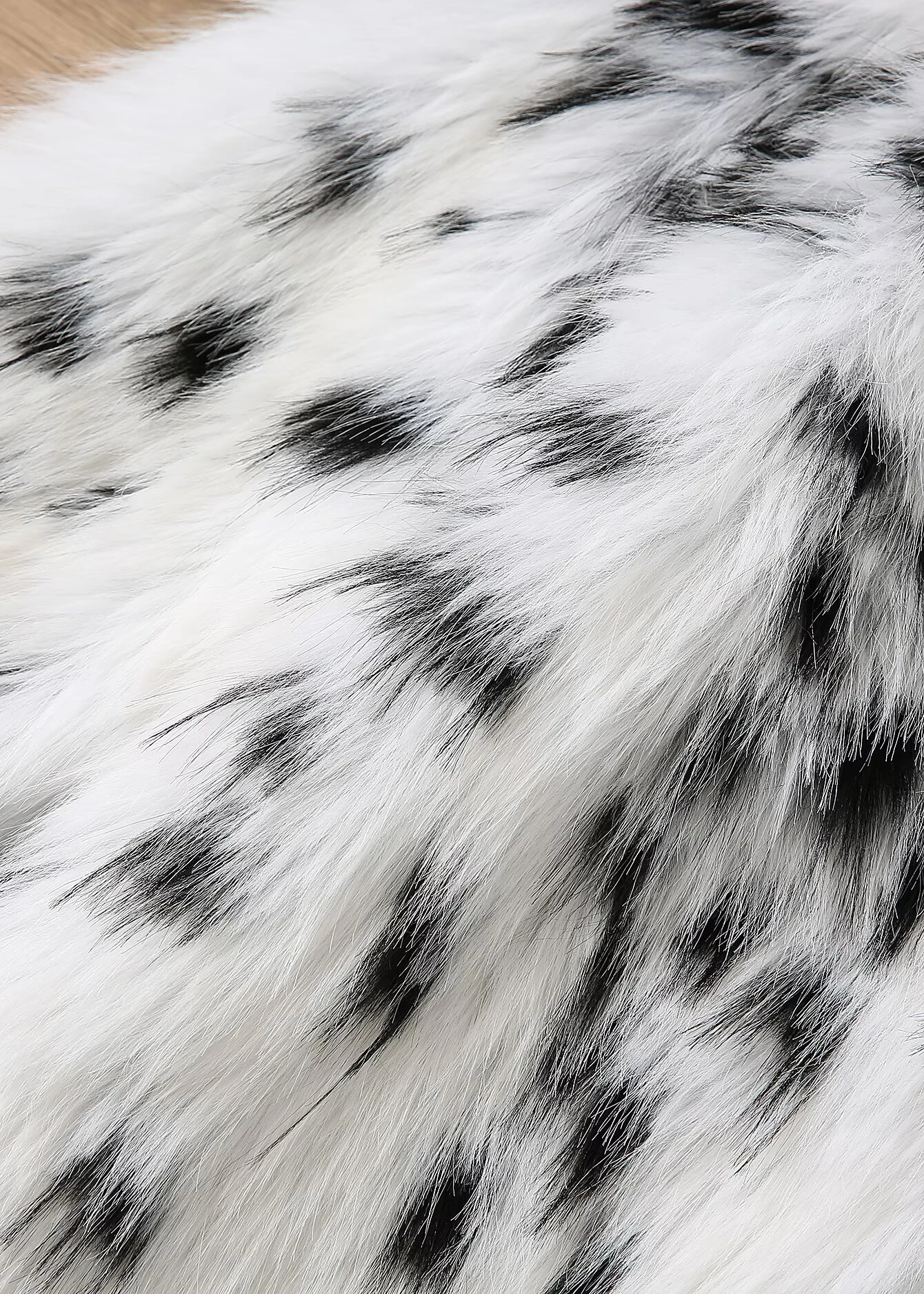 เสื้อโค้ทขนสัตว์เทียมลายเสือดาว DEEABAE สำหรับผู้หญิง ฤดูหนาว 2025 รุ่นใหม่ ทรงหลวม คอปก ลายเสือดาว