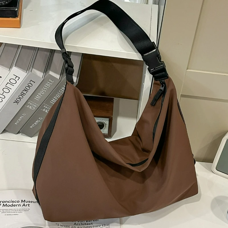 

New Waterproof Nylon Simple Crossbody Bag Fashion Retro Lightweight Shoulder Bag Comfortable and Versatile Texture Storage Bags