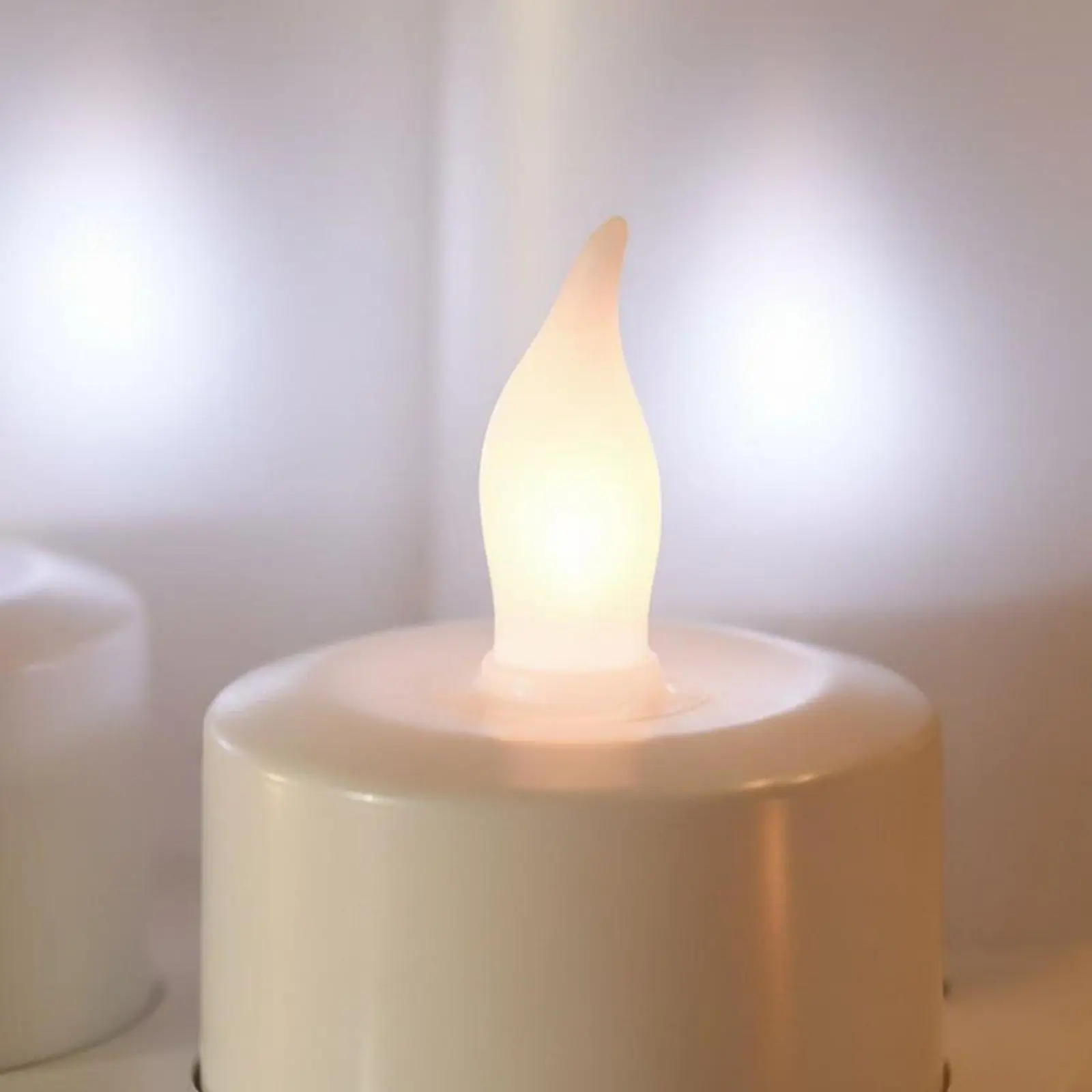 LED Electric Candle Lamp with Remote Control Color Changing Flameless Tealight for Spa Night Festive Party Decor and Ambiance