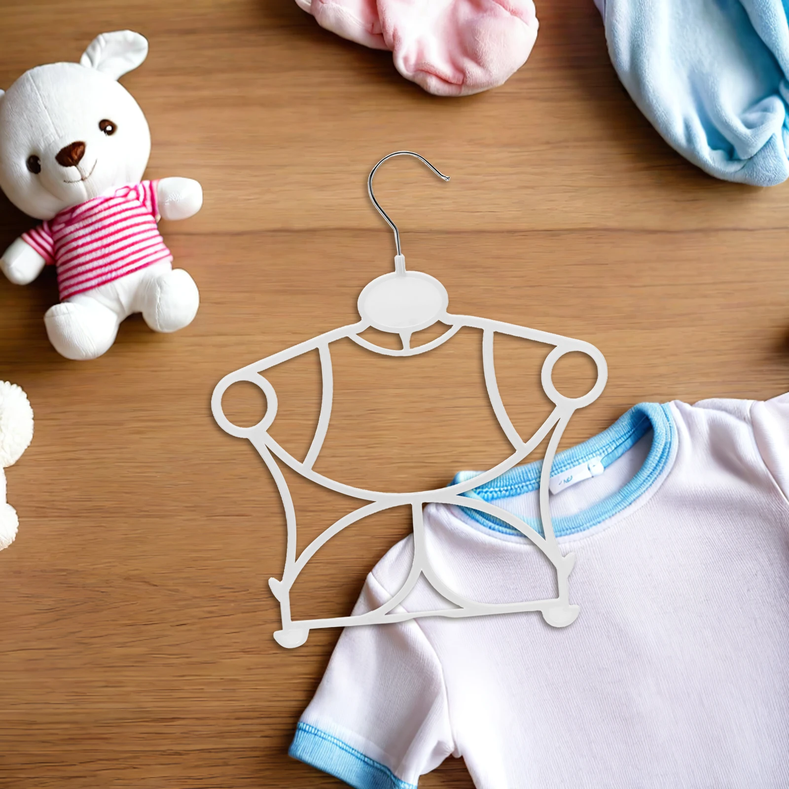 

Durable Hangers Plastic Non Slip for Clothes Set of 12 Pieces Organizer Wardrobe Storage