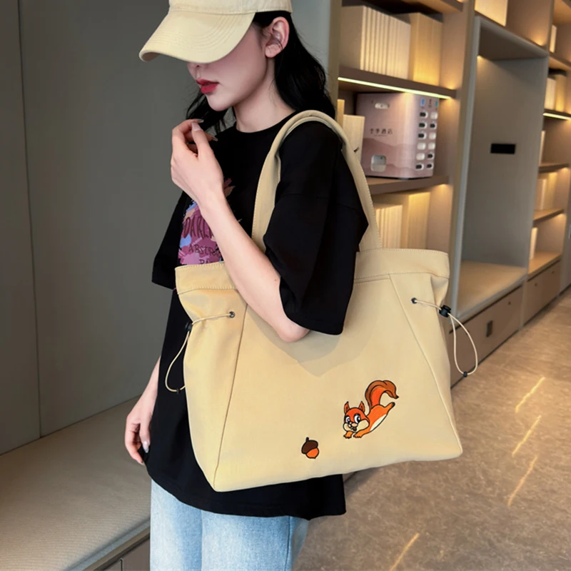 Tiptoegirls Cute Squirrel Embroidery Lady Handbag Lovely Girls Schoolbag Simple Fashion Oxford Bag Large Capacity Shoulder Bag